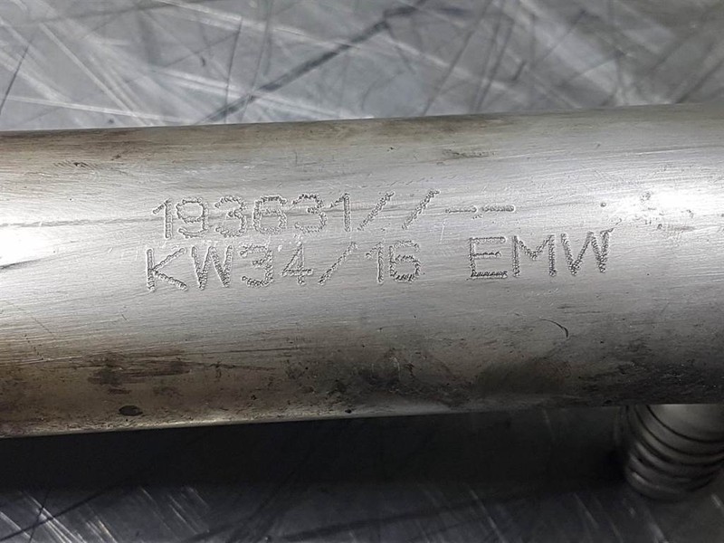 Sennebogen 818 - Pipe/Leitung/Pijp - Motor e peças para Máquina de construção: foto 3 Sennebogen 818 - Pipe/Leitung/Pijp - Motor e peças para Máquina de construção: foto 3