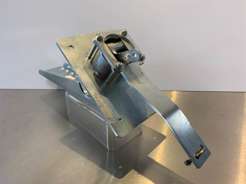 Terex TL/SKL/SKS-5692609966-Gas pedal - Cabine e interior para Máquina de construção: foto 3 Terex TL/SKL/SKS-5692609966-Gas pedal - Cabine e interior para Máquina de construção: foto 3