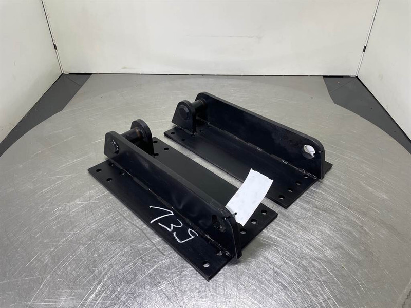 Terex TL/SKL/SKS - Adapter plate/Adapterplatte/Aanlasoor - Acoplamento rápido para Máquina de construção: foto 2 Terex TL/SKL/SKS - Adapter plate/Adapterplatte/Aanlasoor - Acoplamento rápido para Máquina de construção: foto 2