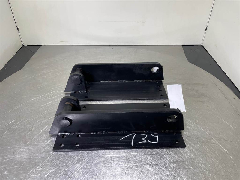 Terex TL/SKL/SKS - Adapter plate/Adapterplatte/Aanlasoor - Acoplamento rápido para Máquina de construção: foto 3 Terex TL/SKL/SKS - Adapter plate/Adapterplatte/Aanlasoor - Acoplamento rápido para Máquina de construção: foto 3