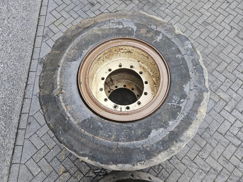 Terex TL260S-Banden 20.5-R25-Solid wheels / Full Gummi - Jantes e pneus para Máquina de construção: foto 5 Terex TL260S-Banden 20.5-R25-Solid wheels / Full Gummi - Jantes e pneus para Máquina de construção: foto 5