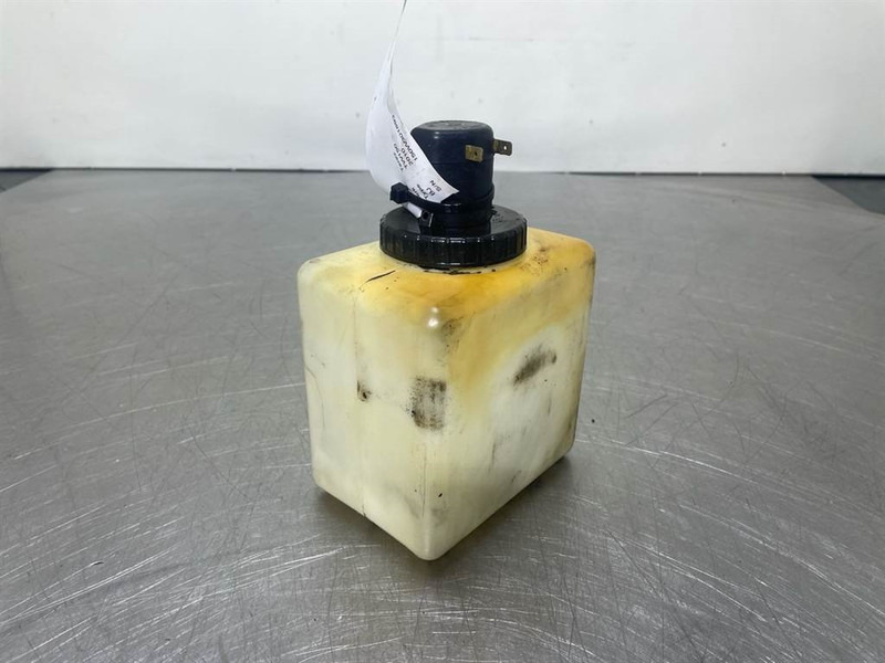 Terex TW150-3602515-Tank/Behälter/Reservoir - Cabine e interior para Máquina de construção: foto 3 Terex TW150-3602515-Tank/Behälter/Reservoir - Cabine e interior para Máquina de construção: foto 3