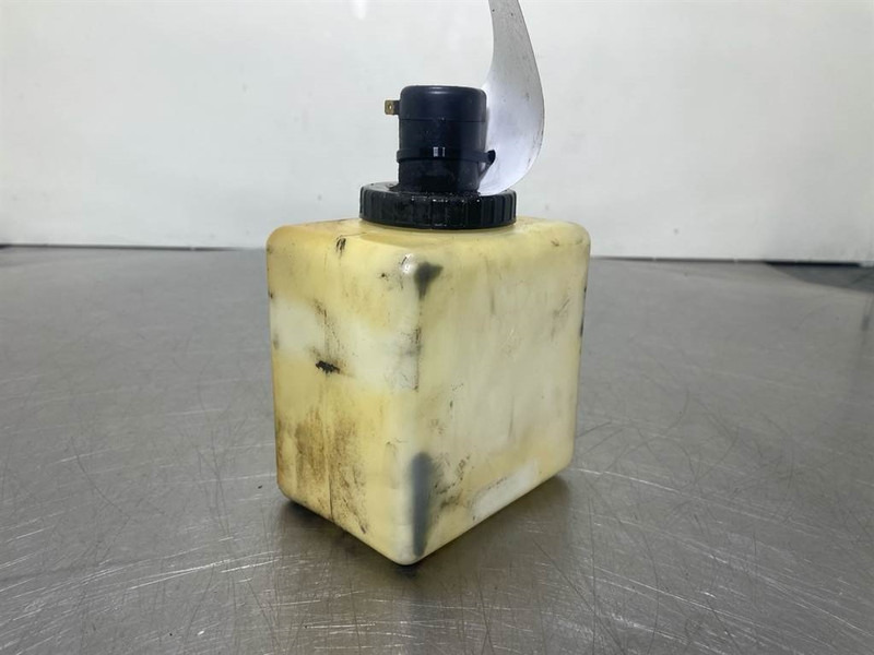 Terex TW150-3602515-Tank/Behälter/Reservoir - Cabine e interior para Máquina de construção: foto 1 Terex TW150-3602515-Tank/Behälter/Reservoir - Cabine e interior para Máquina de construção: foto 1