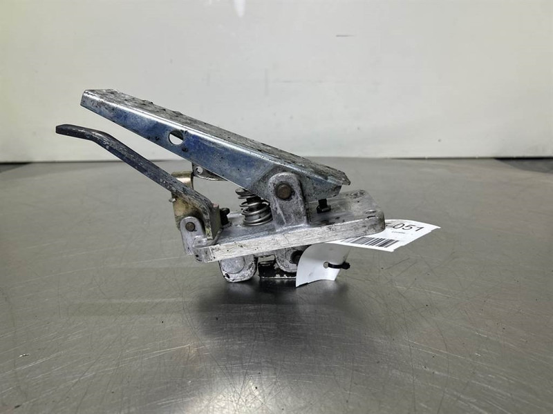Terex TW150-6041506-Brake pedal/Bremspedal/Rempedaal - Cabine e interior para Máquina de construção: foto 2 Terex TW150-6041506-Brake pedal/Bremspedal/Rempedaal - Cabine e interior para Máquina de construção: foto 2