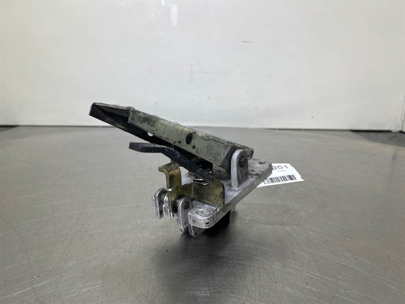 Terex TW150-6041506-Brake pedal/Bremspedal/Rempedaal - Cabine e interior para Máquina de construção: foto 3 Terex TW150-6041506-Brake pedal/Bremspedal/Rempedaal - Cabine e interior para Máquina de construção: foto 3