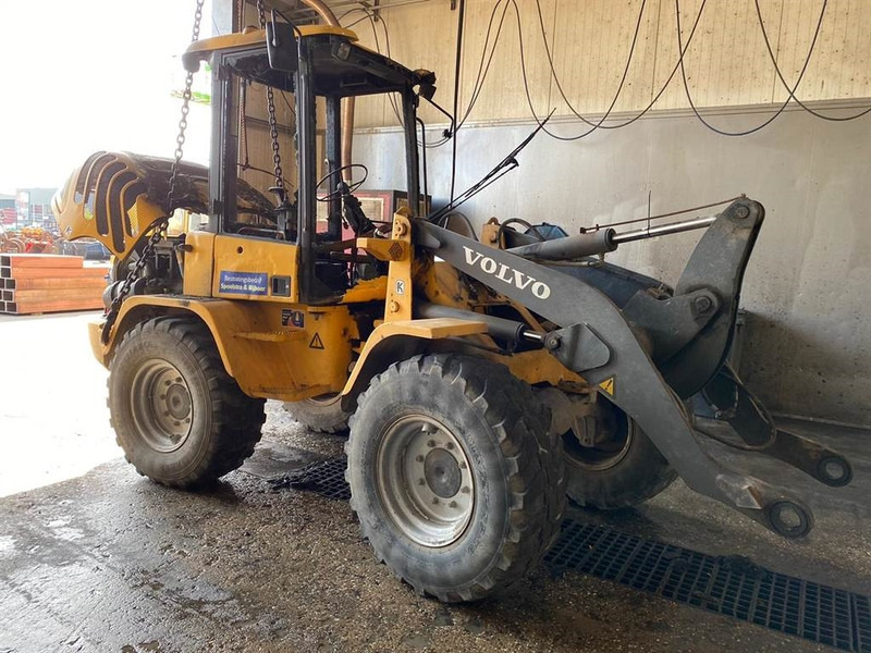 Volvo L 30 B-Z / SX (For parts) - Pá carregadora de rodas: foto 2 Volvo L 30 B-Z / SX (For parts) - Pá carregadora de rodas: foto 2