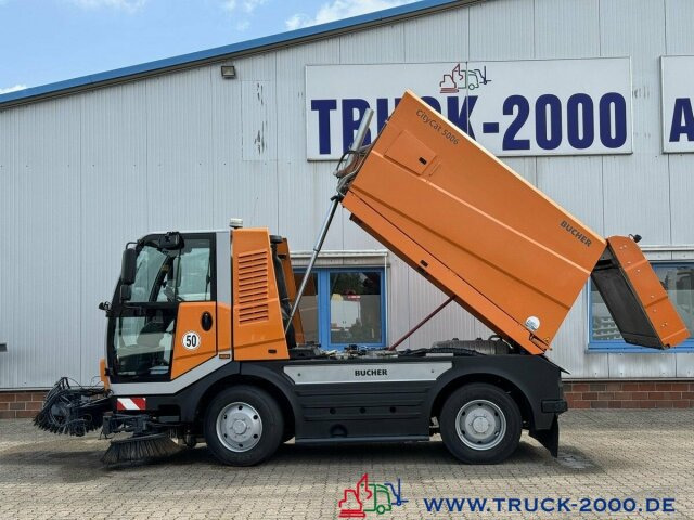 Bucher City Cat 5006 3Besen Sweeper 4 Radlenkung - Varredora urbana: foto 2 Bucher City Cat 5006 3Besen Sweeper 4 Radlenkung - Varredora urbana: foto 2