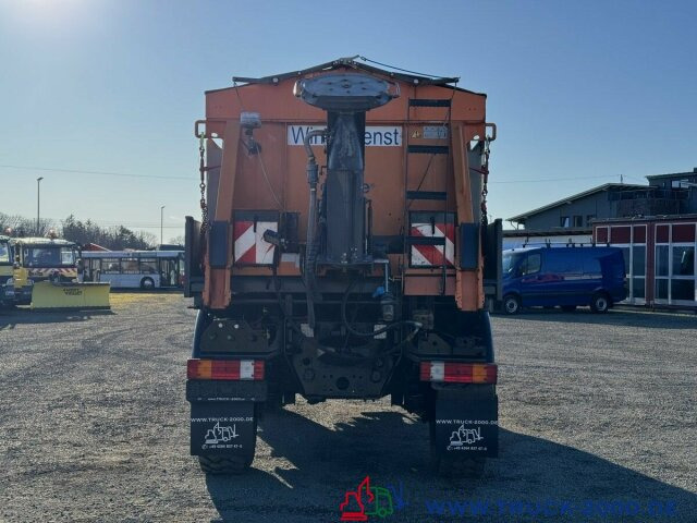 Unimog U 400 4x4 Winterdienst epoke Salzstreuer 238 PS - Camião: foto 3 Unimog U 400 4x4 Winterdienst epoke Salzstreuer 238 PS - Camião: foto 3