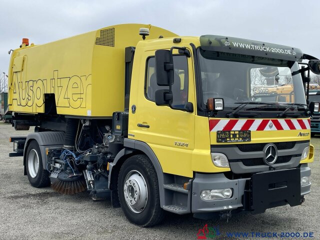 Varredora urbana Mercedes-Benz 1524 Winterdienst - Streuer - Kehrmaschine 1.Hd: foto 15