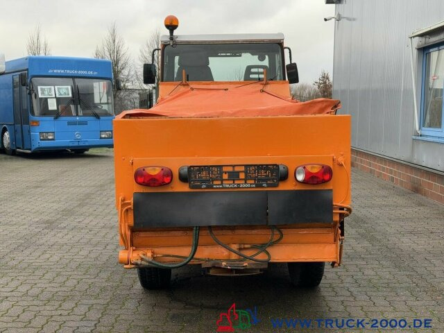 Multicar Kiefer Boki Winterdienst Streuer + Besen 23 TKM - Varredora urbana: foto 3 Multicar Kiefer Boki Winterdienst Streuer + Besen 23 TKM - Varredora urbana: foto 3