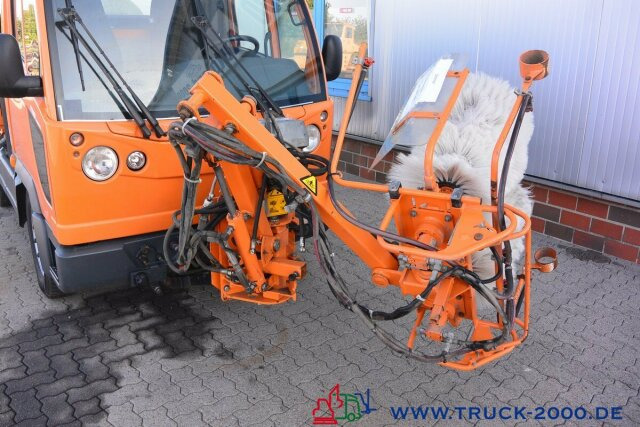 Multicar M30 4x4 Leitpfostenwaschanlage + 1.000 Ltr Tank - Camião basculante, Veículo municipal/ Especial: foto 3 Multicar M30 4x4 Leitpfostenwaschanlage + 1.000 Ltr Tank - Camião basculante, Veículo municipal/ Especial: foto 3
