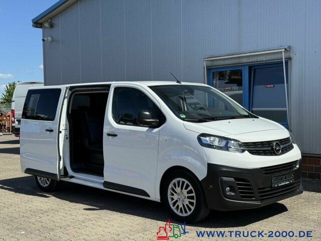 Opel Vivaro 9 Sitzer Klima vorne & hinten Navi + DAB - Minibus, Furgão de passageiros: foto 4 Opel Vivaro 9 Sitzer Klima vorne & hinten Navi + DAB - Minibus, Furgão de passageiros: foto 4