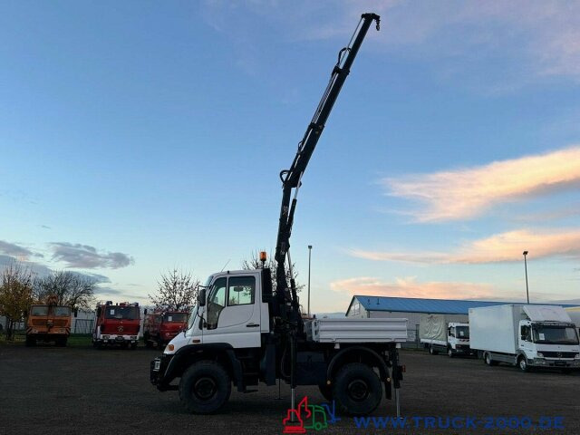 Unimog U 300 4x4 mit Kran Nur 78.144 KM zGG.7.490Kg. - Carrinha de caixa aberta: foto 2 Unimog U 300 4x4 mit Kran Nur 78.144 KM zGG.7.490Kg. - Carrinha de caixa aberta: foto 2