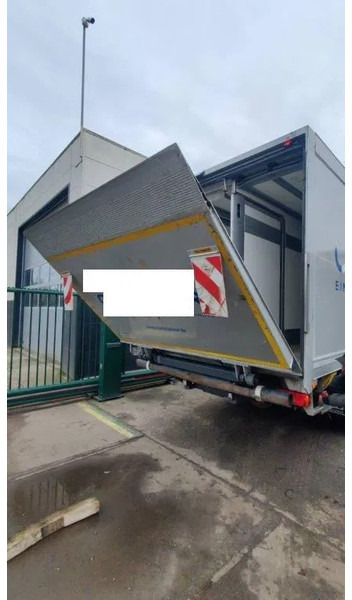 Dhollandia Laadklep / Achtersluitklep 2000 kg MBB / Palfinger / B.A.R. Cargolift - Rampa hidráulica: foto 4 Dhollandia Laadklep / Achtersluitklep 2000 kg MBB / Palfinger / B.A.R. Cargolift - Rampa hidráulica: foto 4