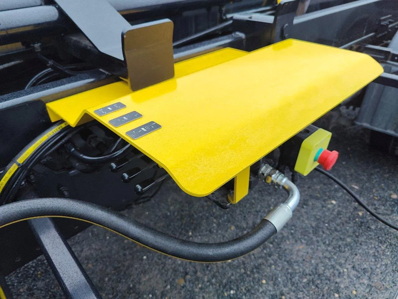 MAN TGL 12.250 with NEW Containersystem / Hooklift JIMECA - Camião polibenne: foto 5 MAN TGL 12.250 with NEW Containersystem / Hooklift JIMECA - Camião polibenne: foto 5