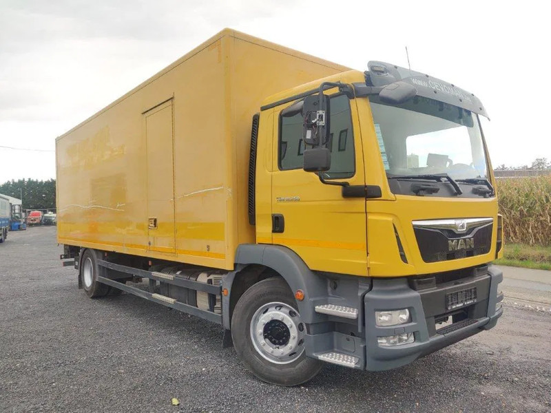 MAN TGM 18.250 Euro 6 boxtruck - Camião furgão: foto 2 MAN TGM 18.250 Euro 6 boxtruck - Camião furgão: foto 2