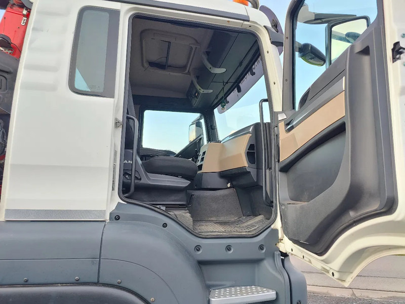 Camião basculante, Camião grua MAN TGS 35.500 Tridem 8x4 Euro6 Kipper Kraan Fassi F365: foto 20