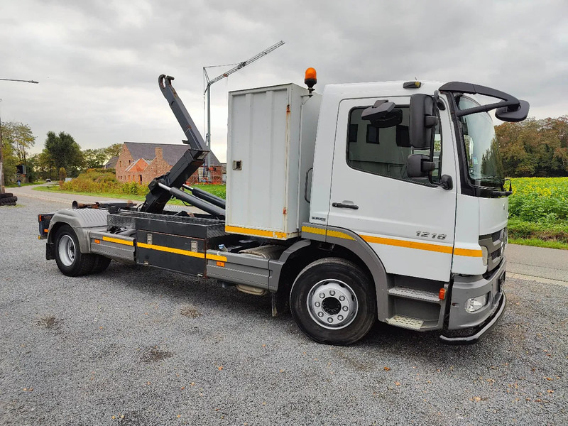 Mercedes-Benz Atego 1218 Containersystem / Hooklift Hyvalift - Camião polibenne: foto 2 Mercedes-Benz Atego 1218 Containersystem / Hooklift Hyvalift - Camião polibenne: foto 2