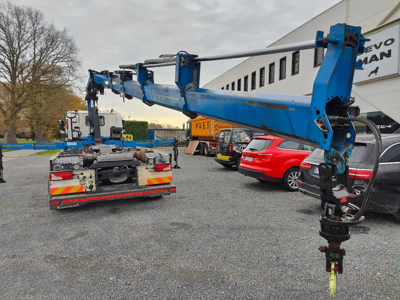 Scania P360 8x2 Tridem container Crane HIAB 244 - Camião polibenne, Camião grua: foto 4 Scania P360 8x2 Tridem container Crane HIAB 244 - Camião polibenne, Camião grua: foto 4