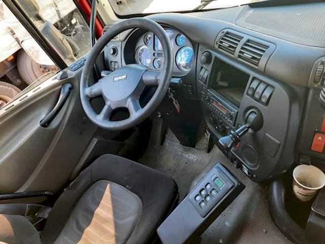DAF CF75.310 6X2 - Camião chassi: foto 3 DAF CF75.310 6X2 - Camião chassi: foto 3