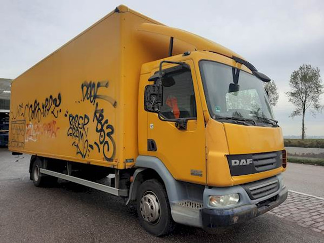 DAF LF45.250 - Camião furgão: foto 3 DAF LF45.250 - Camião furgão: foto 3