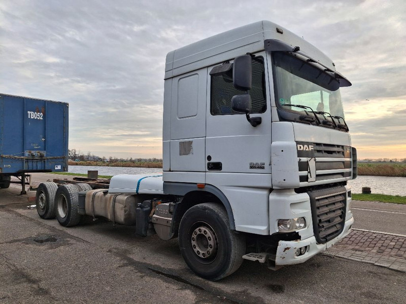 DAF XF 105.460 - Camião chassi: foto 2 DAF XF 105.460 - Camião chassi: foto 2