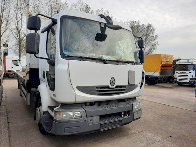 Renault MIDLUM 220 - Camião chassi: foto 3 Renault MIDLUM 220 - Camião chassi: foto 3