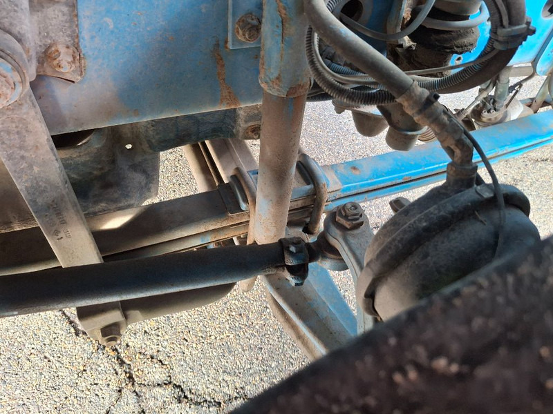 Renault MIDLUM 280DXI - Camião cisterna: foto 2 Renault MIDLUM 280DXI - Camião cisterna: foto 2