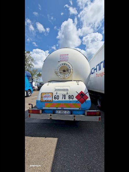 Renault PREMIUM 270 GAS / LPG - Camião cisterna: foto 5 Renault PREMIUM 270 GAS / LPG - Camião cisterna: foto 5