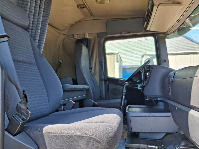 Scania R420 - Camião furgão: foto 3 Scania R420 - Camião furgão: foto 3