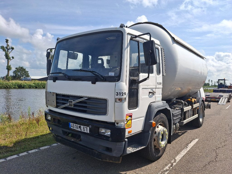 Volvo FL 250 GAS / LPG - Camião cisterna: foto 1 Volvo FL 250 GAS / LPG - Camião cisterna: foto 1