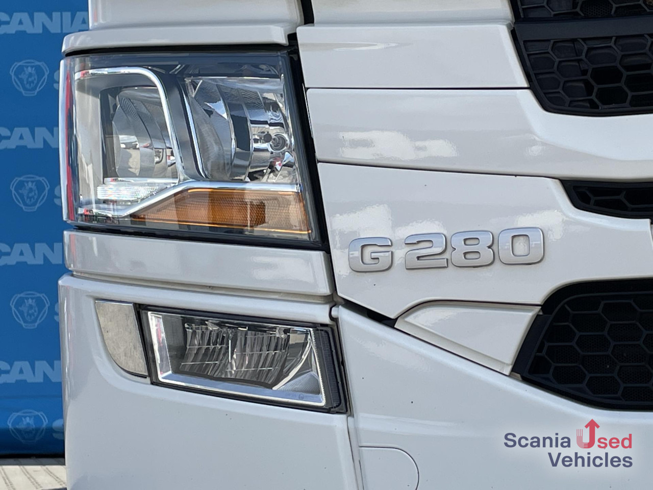 SCANIA G 280 B4x2NB RETARDER FULL AIR CNG TAIL LIFT 2.5T - Camião furgão: foto 2 SCANIA G 280 B4x2NB RETARDER FULL AIR CNG TAIL LIFT 2.5T - Camião furgão: foto 2