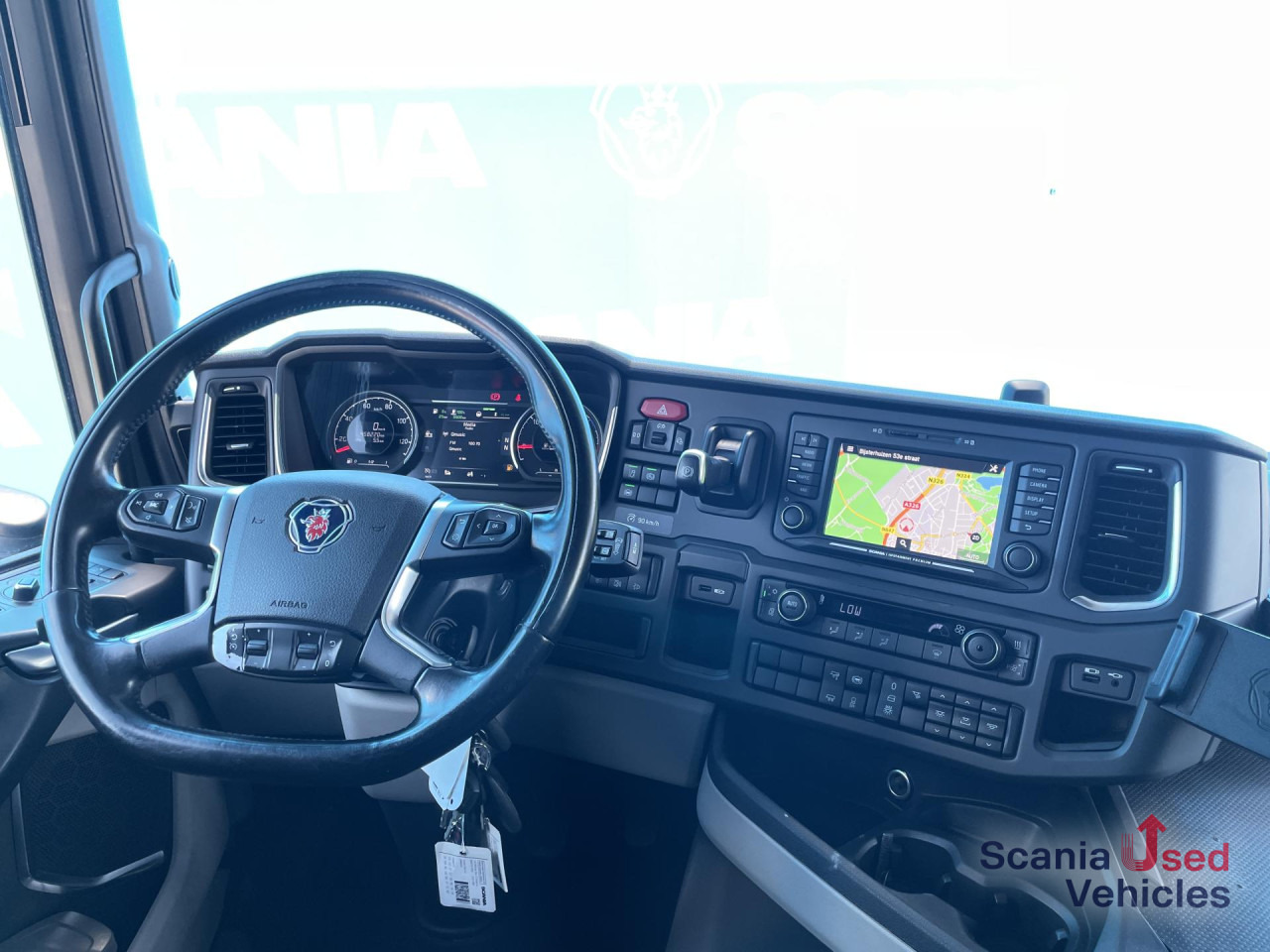 SCANIA R 410 A4x2NA RETARDER LED NAVI - Tractor: foto 2 SCANIA R 410 A4x2NA RETARDER LED NAVI - Tractor: foto 2