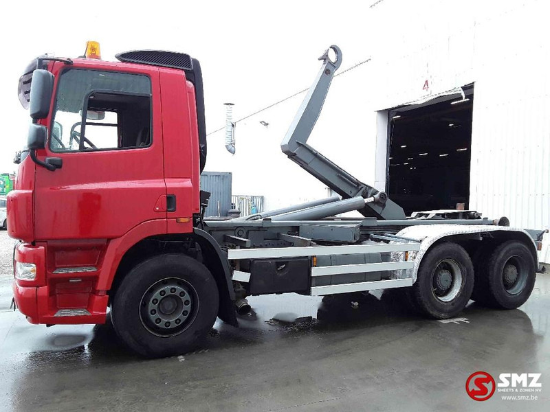 DAF 85 CF 410 6x4 - Camião transportador de contêineres/ Caixa móvel: foto 5 DAF 85 CF 410 6x4 - Camião transportador de contêineres/ Caixa móvel: foto 5