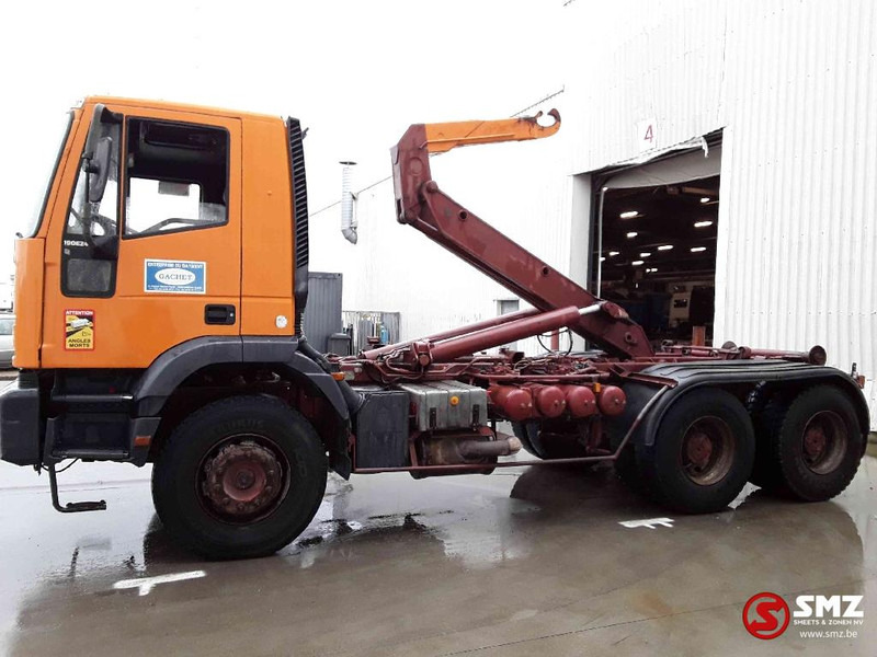 Iveco Trakker 260 E 34 6x4 francais - Camião transportador de contêineres/ Caixa móvel: foto 5 Iveco Trakker 260 E 34 6x4 francais - Camião transportador de contêineres/ Caixa móvel: foto 5