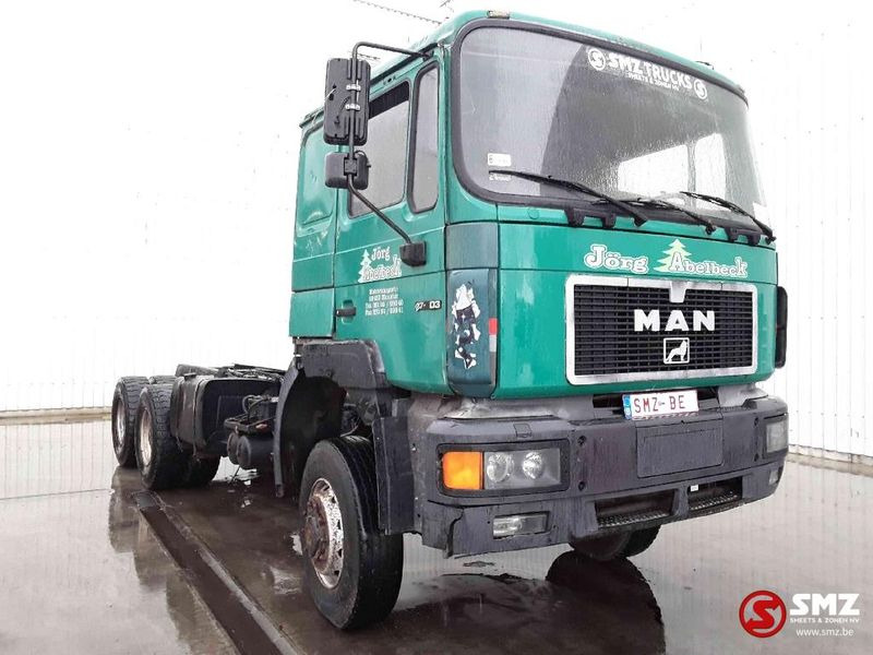 MAN 27.403 6x6 - Camião chassi: foto 1 MAN 27.403 6x6 - Camião chassi: foto 1