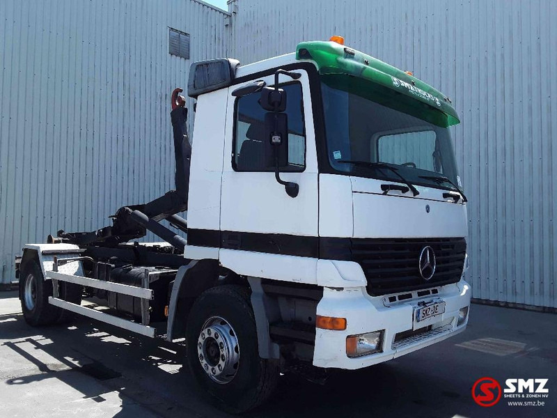 Mercedes-Benz Actros 1831 manual lames airco belgium truck - Camião transportador de contêineres/ Caixa móvel: foto 1 Mercedes-Benz Actros 1831 manual lames airco belgium truck - Camião transportador de contêineres/ Caixa móvel: foto 1