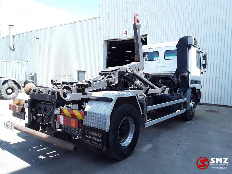 Camião transportador de contêineres/ Caixa móvel Mercedes-Benz Actros 1831 manual lames airco belgium truck: foto 11