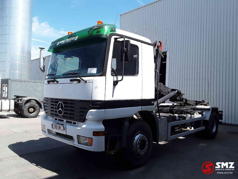 Mercedes-Benz Actros 1831 manual lames airco belgium truck - Camião transportador de contêineres/ Caixa móvel: foto 3 Mercedes-Benz Actros 1831 manual lames airco belgium truck - Camião transportador de contêineres/ Caixa móvel: foto 3