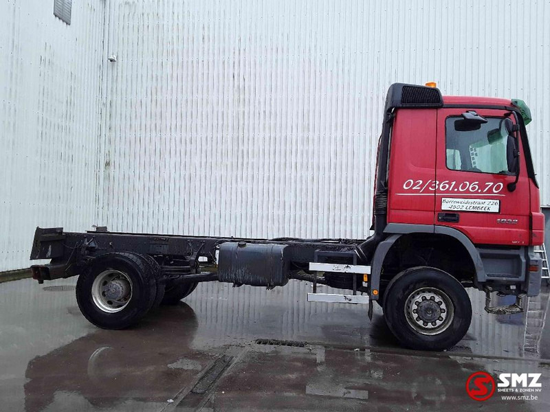 Mercedes-Benz Actros 1832 4x4 209000 km!! - Camião chassi: foto 4 Mercedes-Benz Actros 1832 4x4 209000 km!! - Camião chassi: foto 4