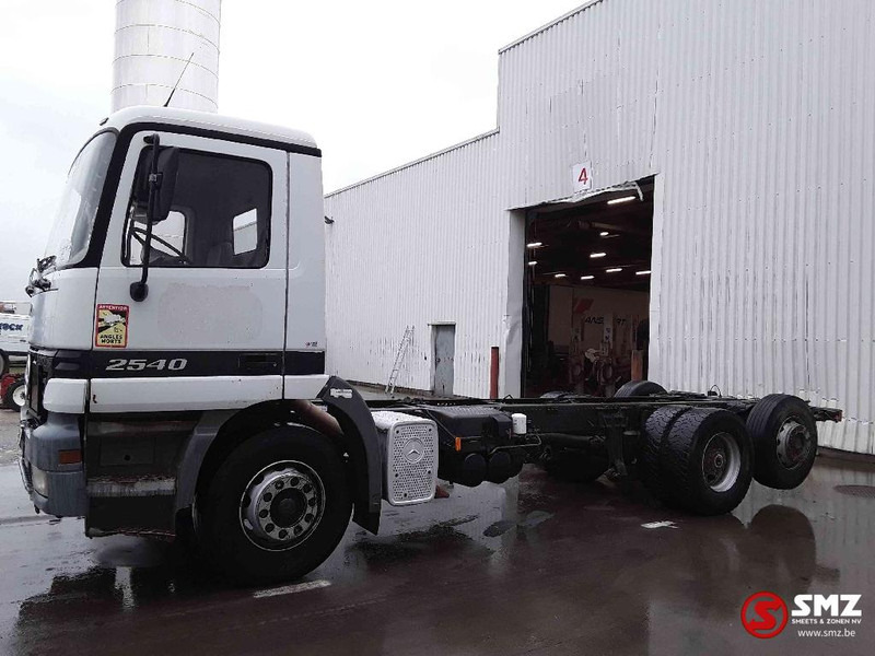 Mercedes-Benz Actros 2540 6x2 francais - Camião chassi: foto 5 Mercedes-Benz Actros 2540 6x2 francais - Camião chassi: foto 5