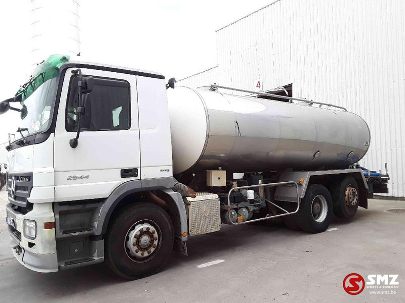 Mercedes-Benz Actros 2544 inox tank - 15.000 liter - retarder - Camião cisterna: foto 5 Mercedes-Benz Actros 2544 inox tank - 15.000 liter - retarder - Camião cisterna: foto 5
