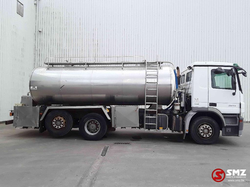Mercedes-Benz Actros 2544 inox tank - 15.000 liter - retarder - Camião cisterna: foto 4 Mercedes-Benz Actros 2544 inox tank - 15.000 liter - retarder - Camião cisterna: foto 4