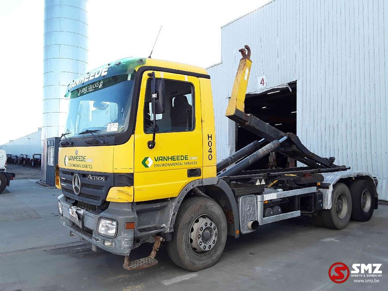Mercedes-Benz Actros 2636 6x4 steel lames 3x - Camião transportador de contêineres/ Caixa móvel: foto 3 Mercedes-Benz Actros 2636 6x4 steel lames 3x - Camião transportador de contêineres/ Caixa móvel: foto 3