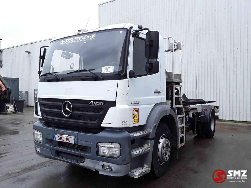 Mercedes-Benz Axor 1823 Palfinger pk4501 - Camião de caixa aberta/ Plataforma, Camião grua: foto 3 Mercedes-Benz Axor 1823 Palfinger pk4501 - Camião de caixa aberta/ Plataforma, Camião grua: foto 3