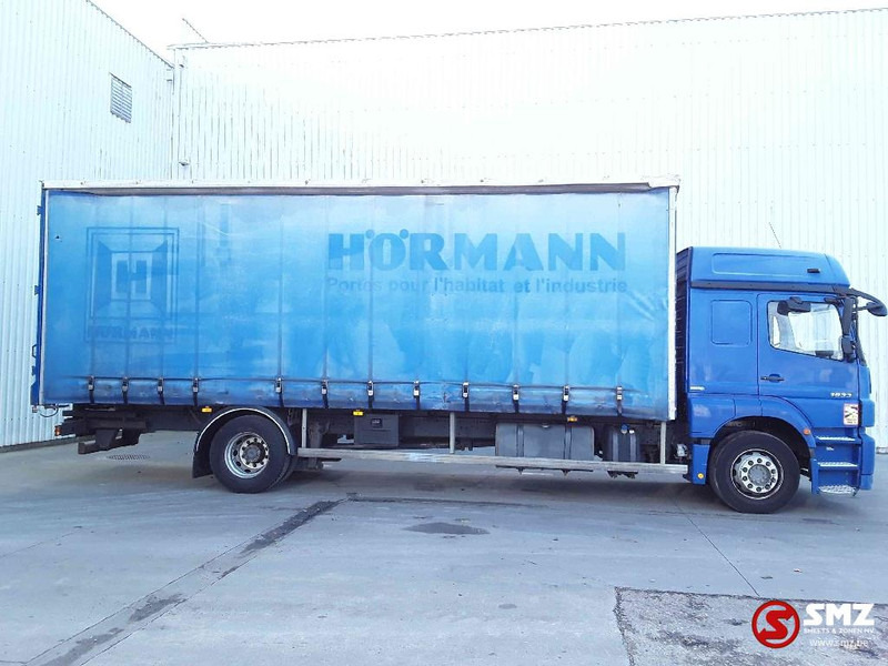 Mercedes-Benz Axor 1833 - Camião de lona: foto 4 Mercedes-Benz Axor 1833 - Camião de lona: foto 4