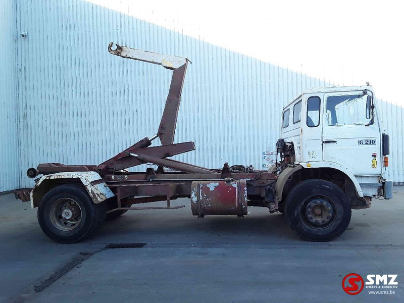 Renault G 290 - Camião transportador de contêineres/ Caixa móvel: foto 4 Renault G 290 - Camião transportador de contêineres/ Caixa móvel: foto 4
