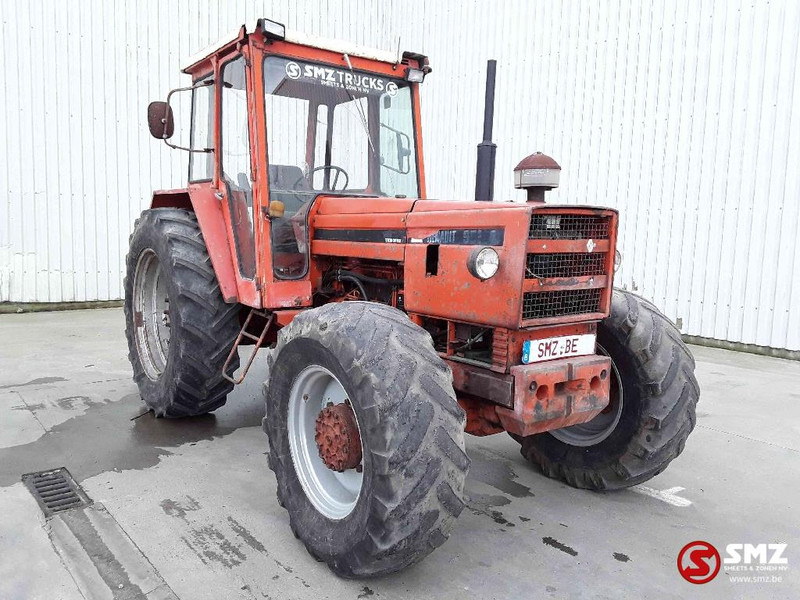 Renault Machine - Trator: foto 1 Renault Machine - Trator: foto 1