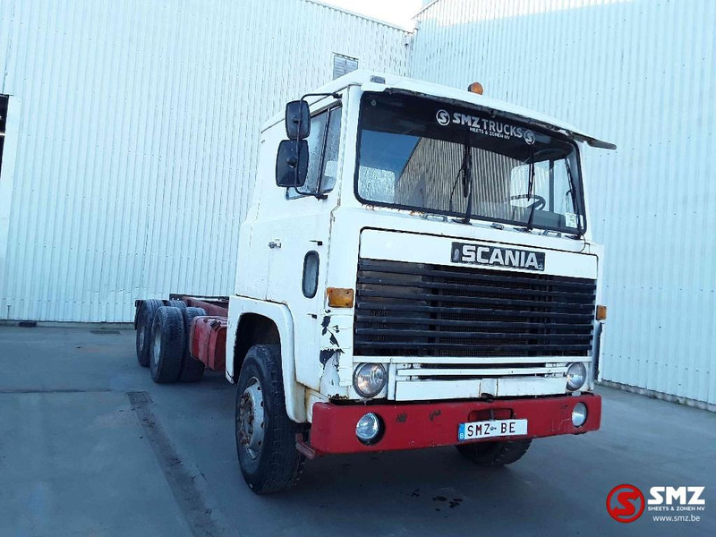 Scania 111 6x2 super lames - Camião chassi: foto 1 Scania 111 6x2 super lames - Camião chassi: foto 1