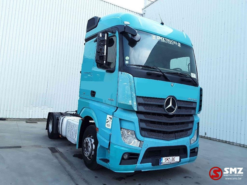 Mercedes-Benz Actros 1840 problem cilinderhead - Tractor: foto 1 Mercedes-Benz Actros 1840 problem cilinderhead - Tractor: foto 1